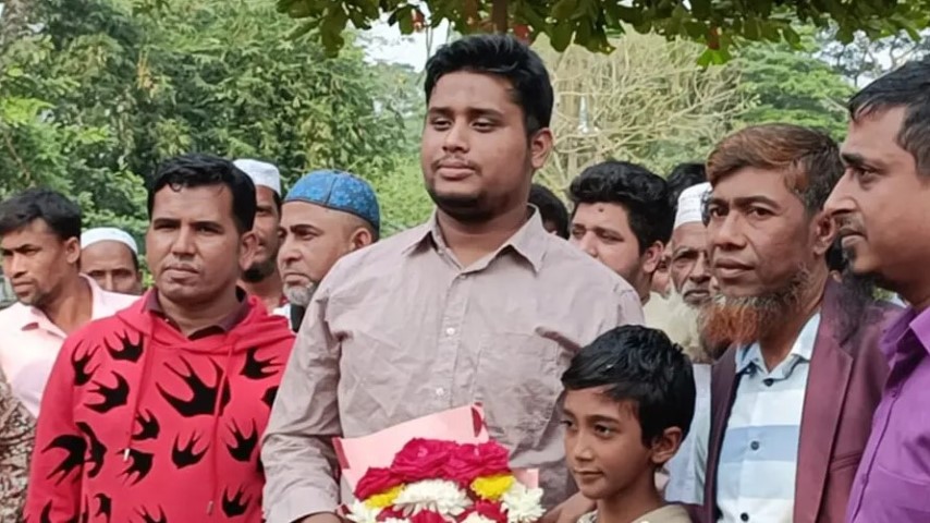 প্রত্যেকটা ভোটারই হবে আমার এজেন্ট: হাসনাত